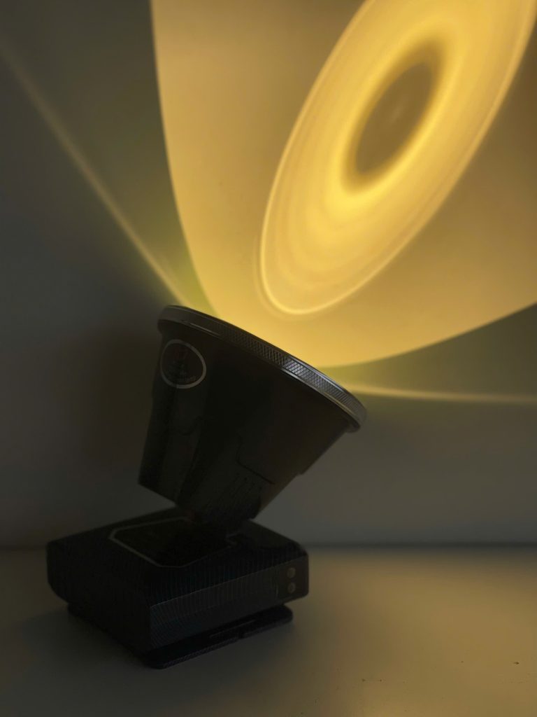 Đèn soi ếch pin liền mã TT-G919 chóa 10cm , thân vỏ nhựa ABS , 3 pin 21700 dung lượng 15000mAh